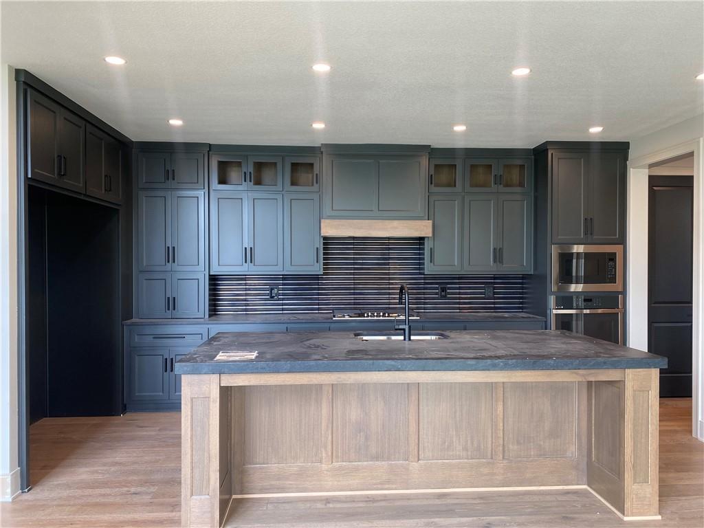 3410 NE 102nd Street