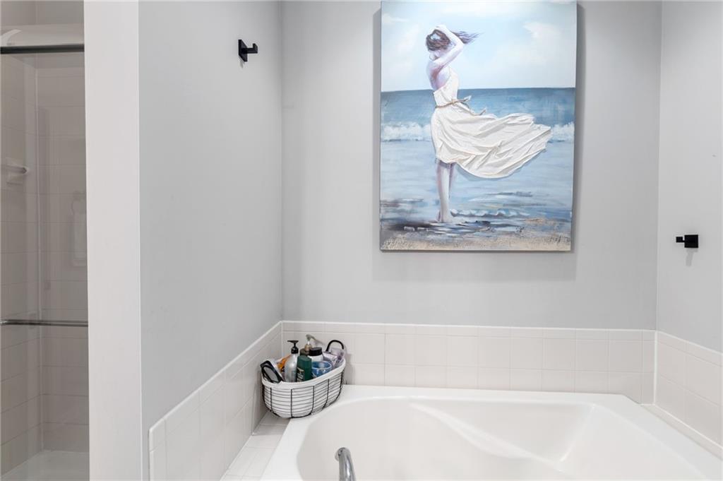 2102 NE 107th Terrace