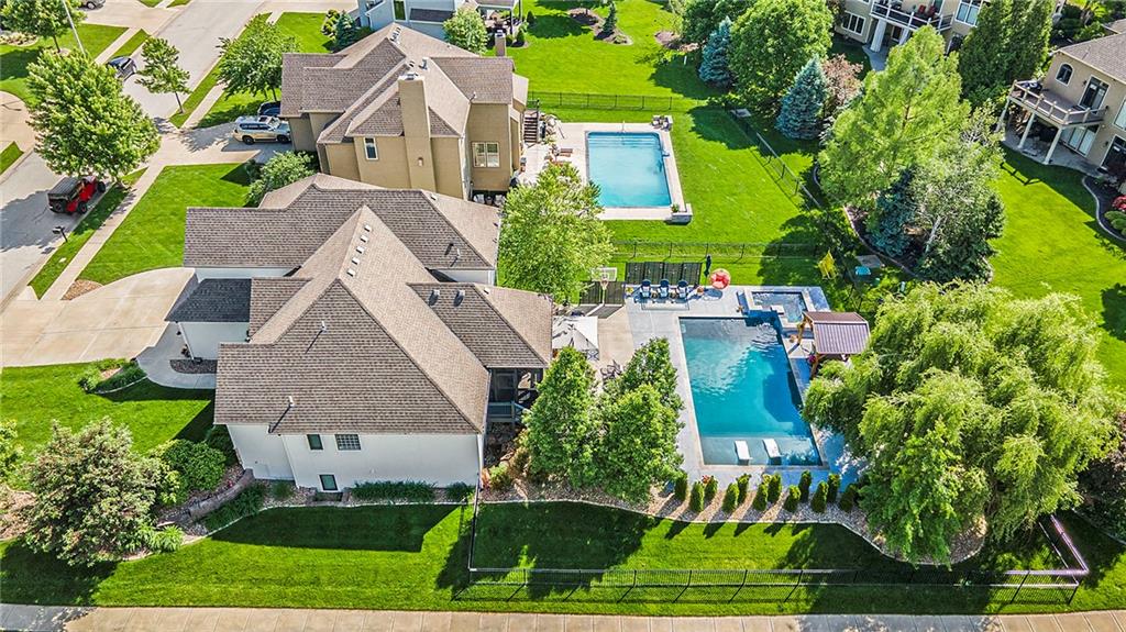 10606 N Euclid Avenue