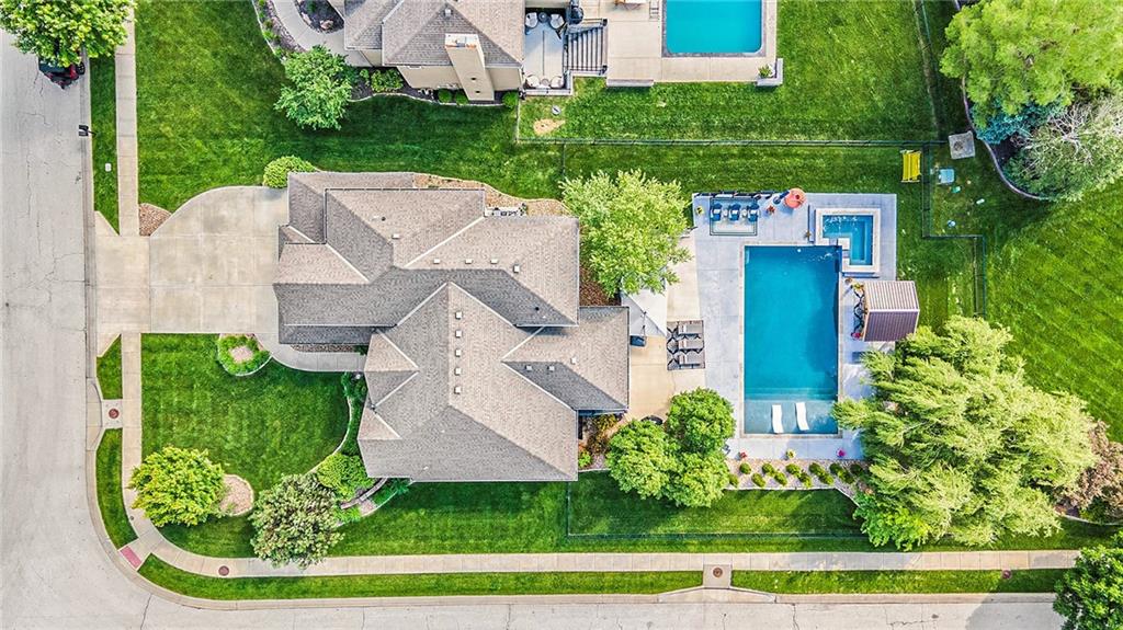 10606 N Euclid Avenue