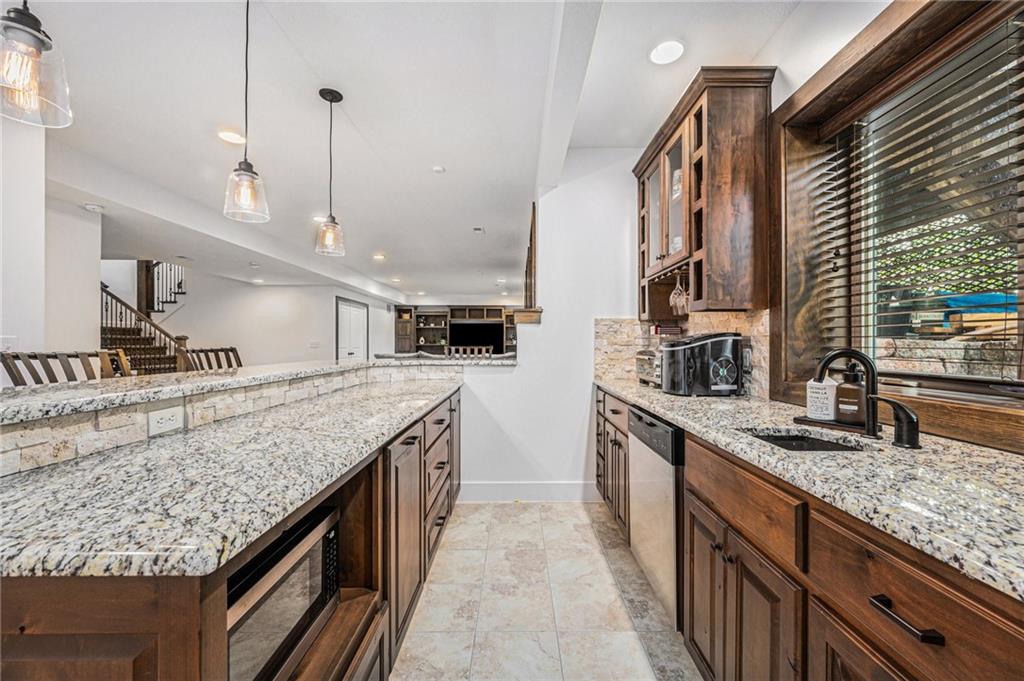 10606 N Euclid Avenue