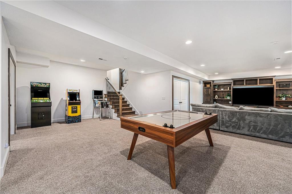 10606 N Euclid Avenue