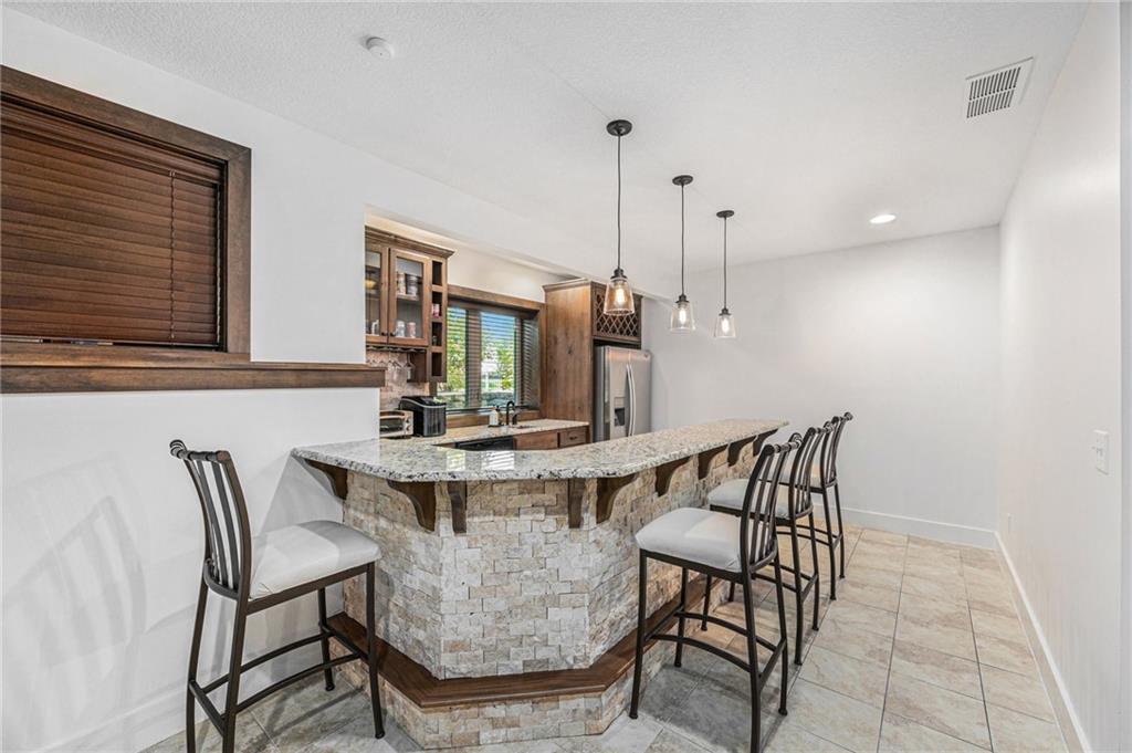 10606 N Euclid Avenue