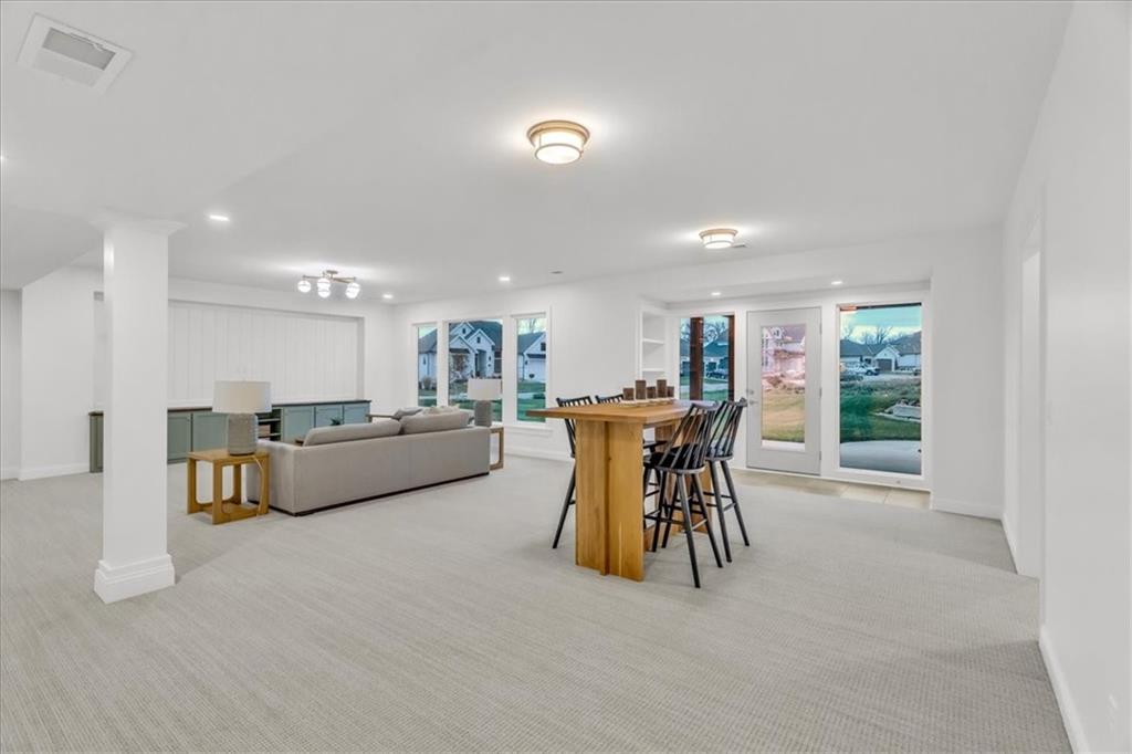 2911 NE 102nd Street