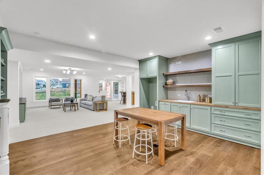 2911 NE 102nd Street