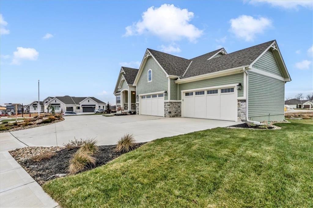 2911 NE 102nd Street