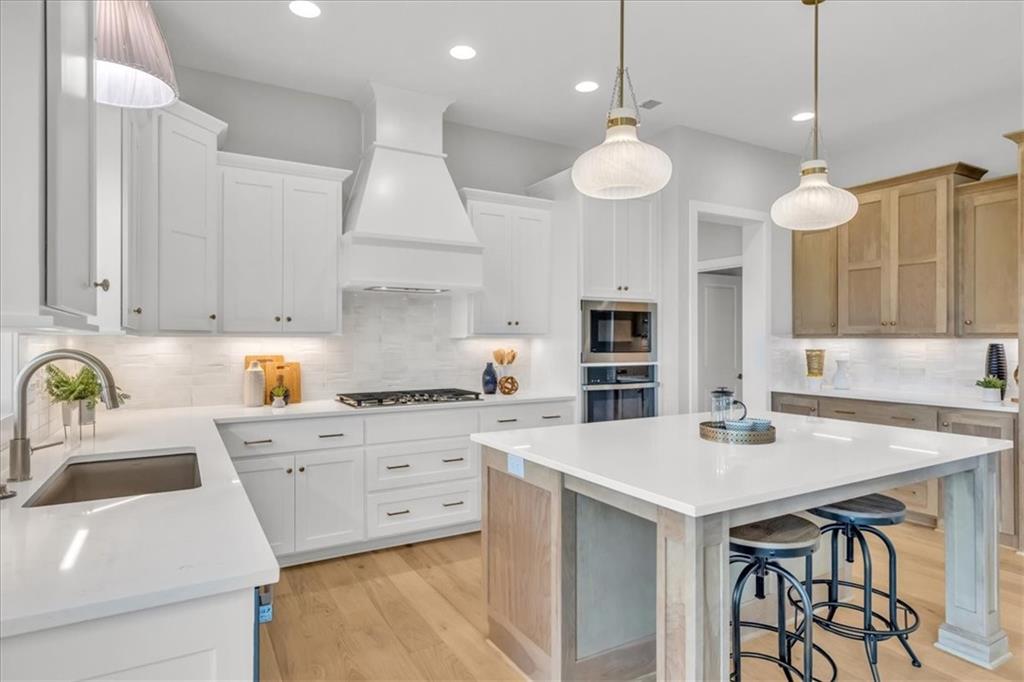 3208 NE 102nd Street