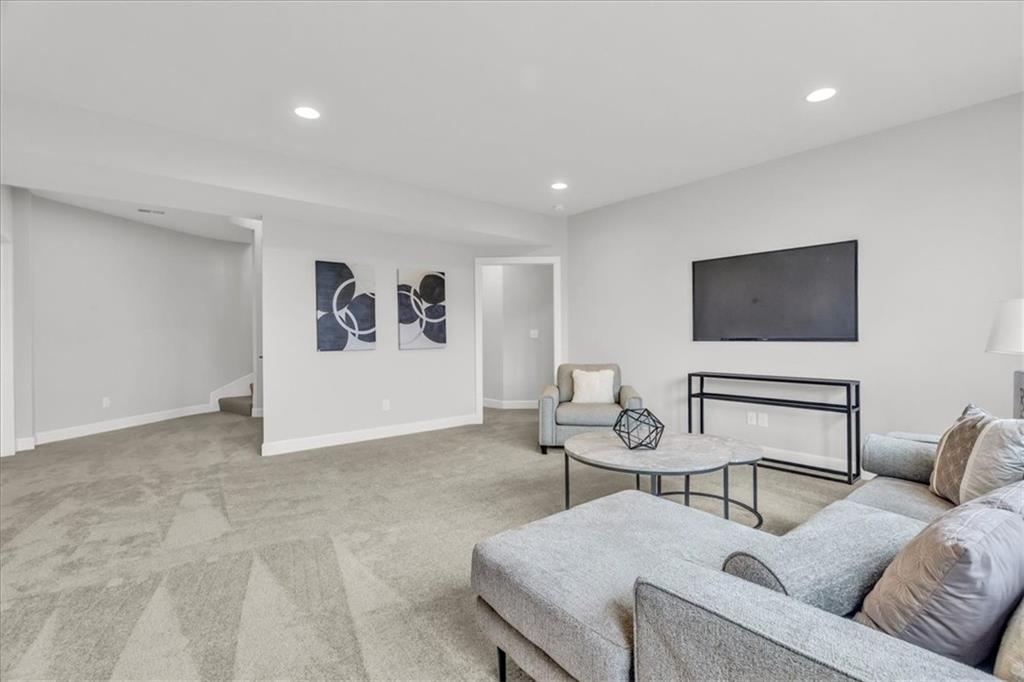 3208 NE 102nd Street