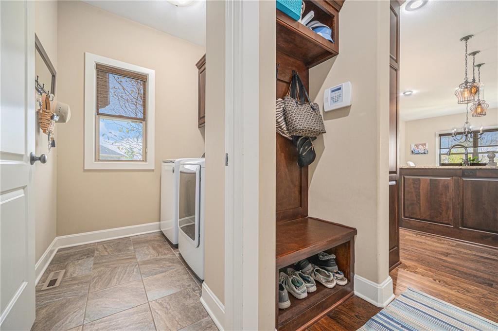 1905 NE 100th Terrace