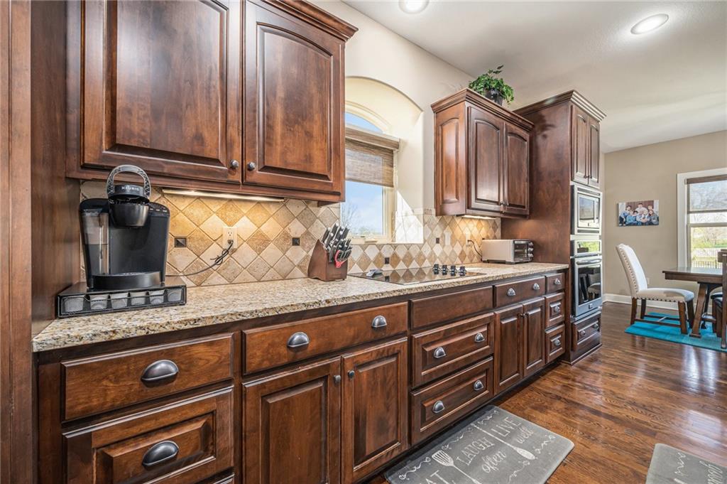 1905 NE 100th Terrace