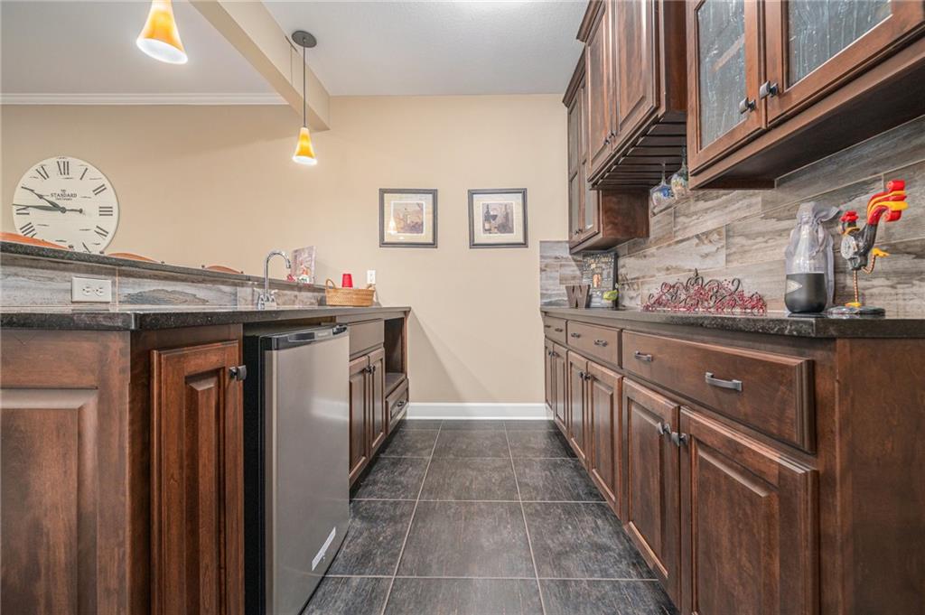 1905 NE 100th Terrace