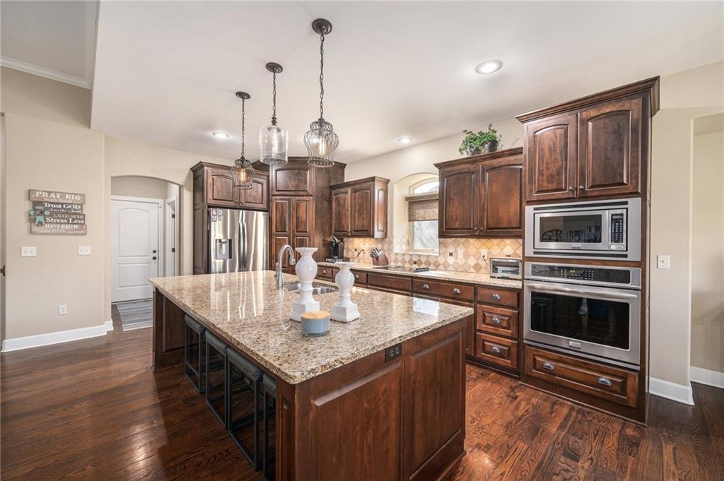 1905 NE 100th Terrace