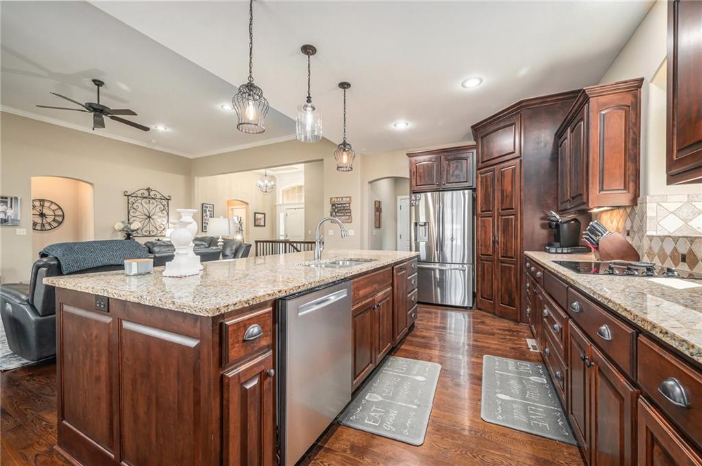 1905 NE 100th Terrace