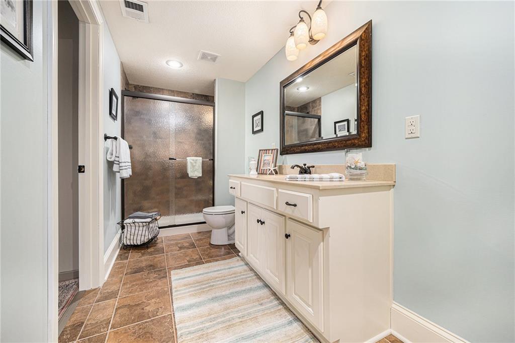 2804 NE 102nd Terrace