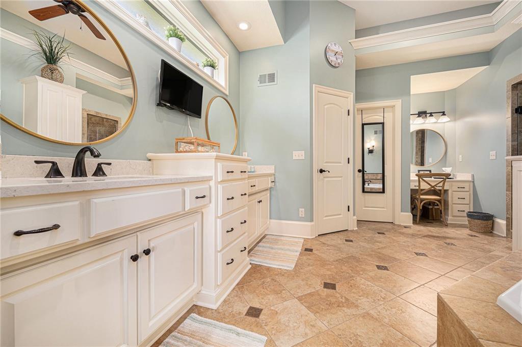 2804 NE 102nd Terrace