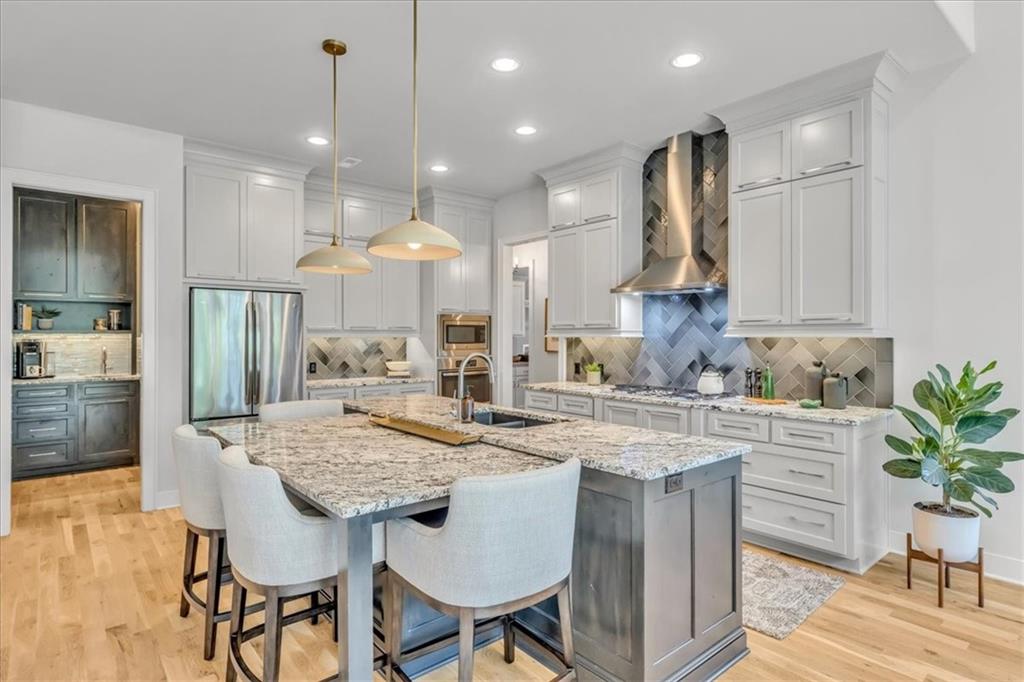 2136 NE 105th Street