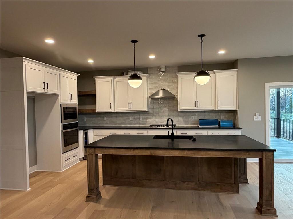 2806 NE 102nd Street