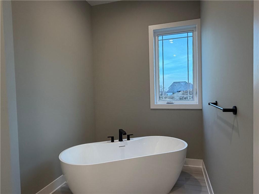 2806 NE 102nd Street