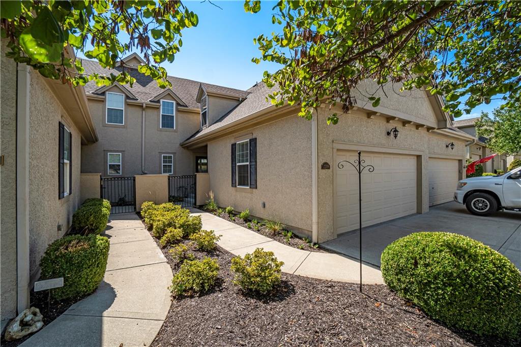 2219 NE 107th Terrace