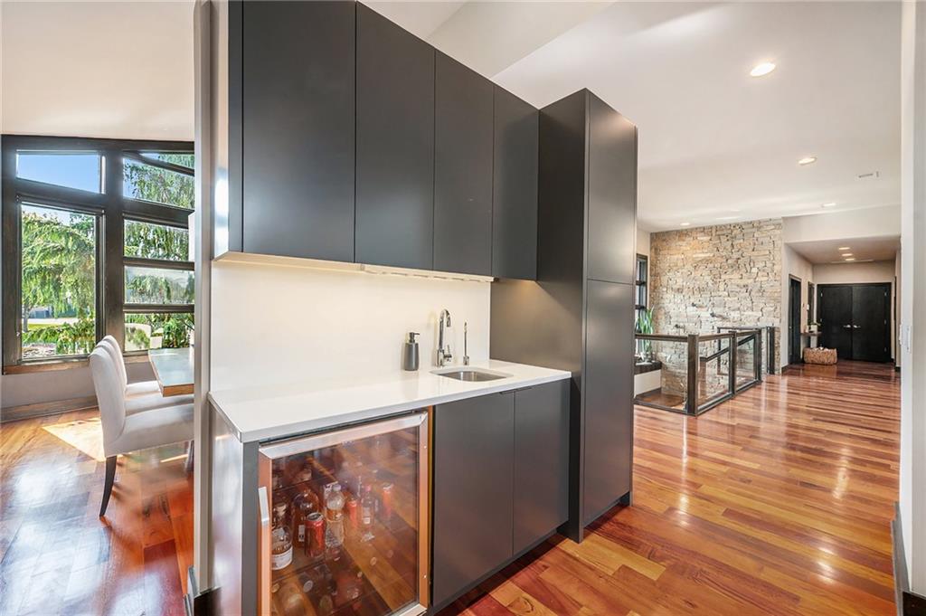 10258 N Kansas Avenue