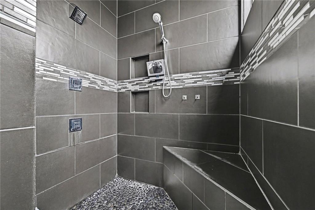 10258 N Kansas Avenue