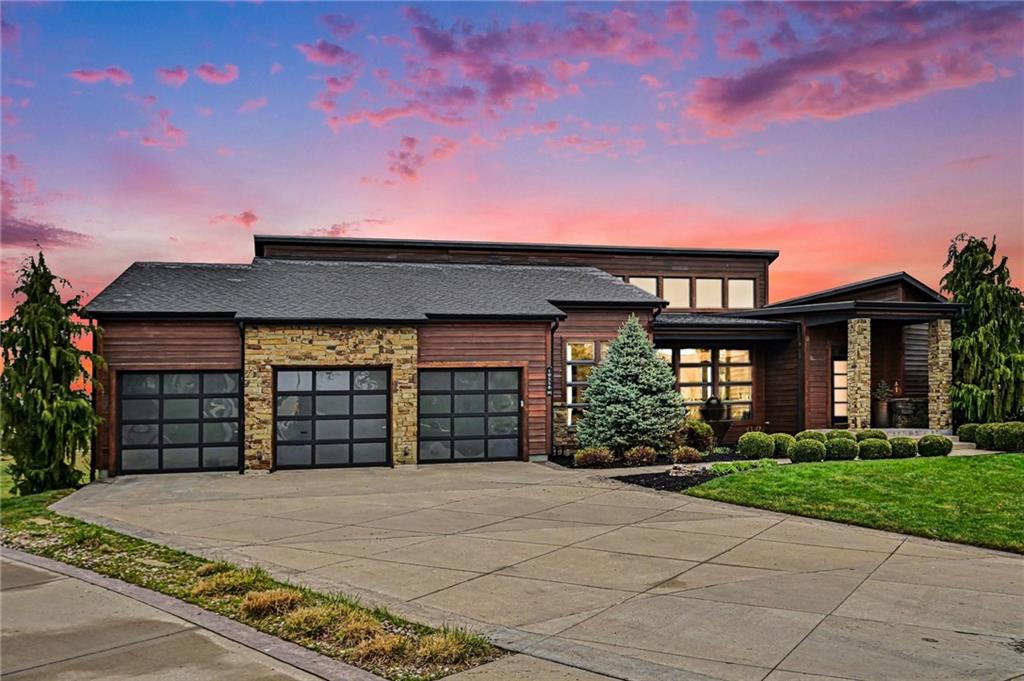 10258 N Kansas Avenue