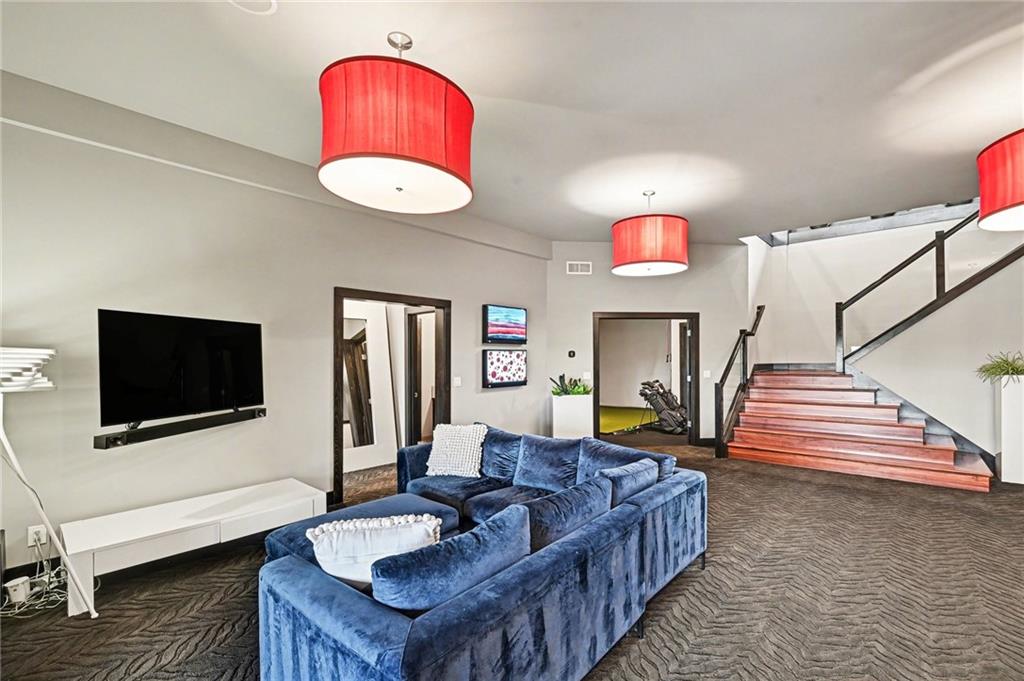 10258 N Kansas Avenue