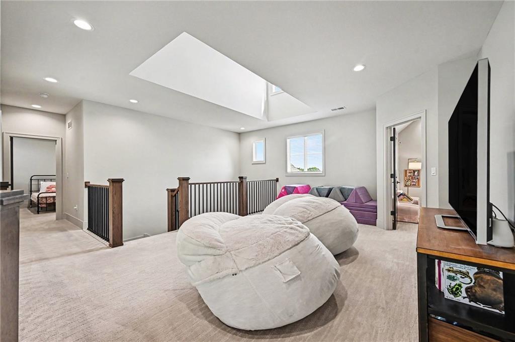 3410 NE 102nd Street