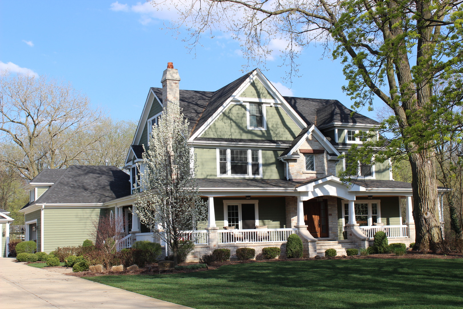 7S410 Arbor Drive