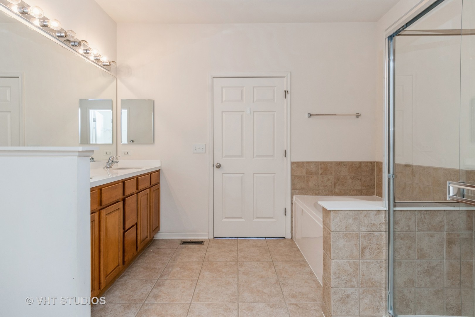 1195 Patrick Henry Parkway Unit: 1195