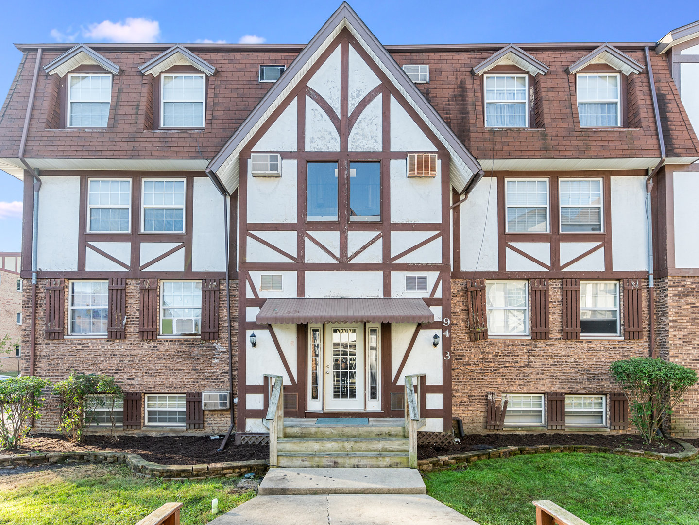 9433 S 86th Court