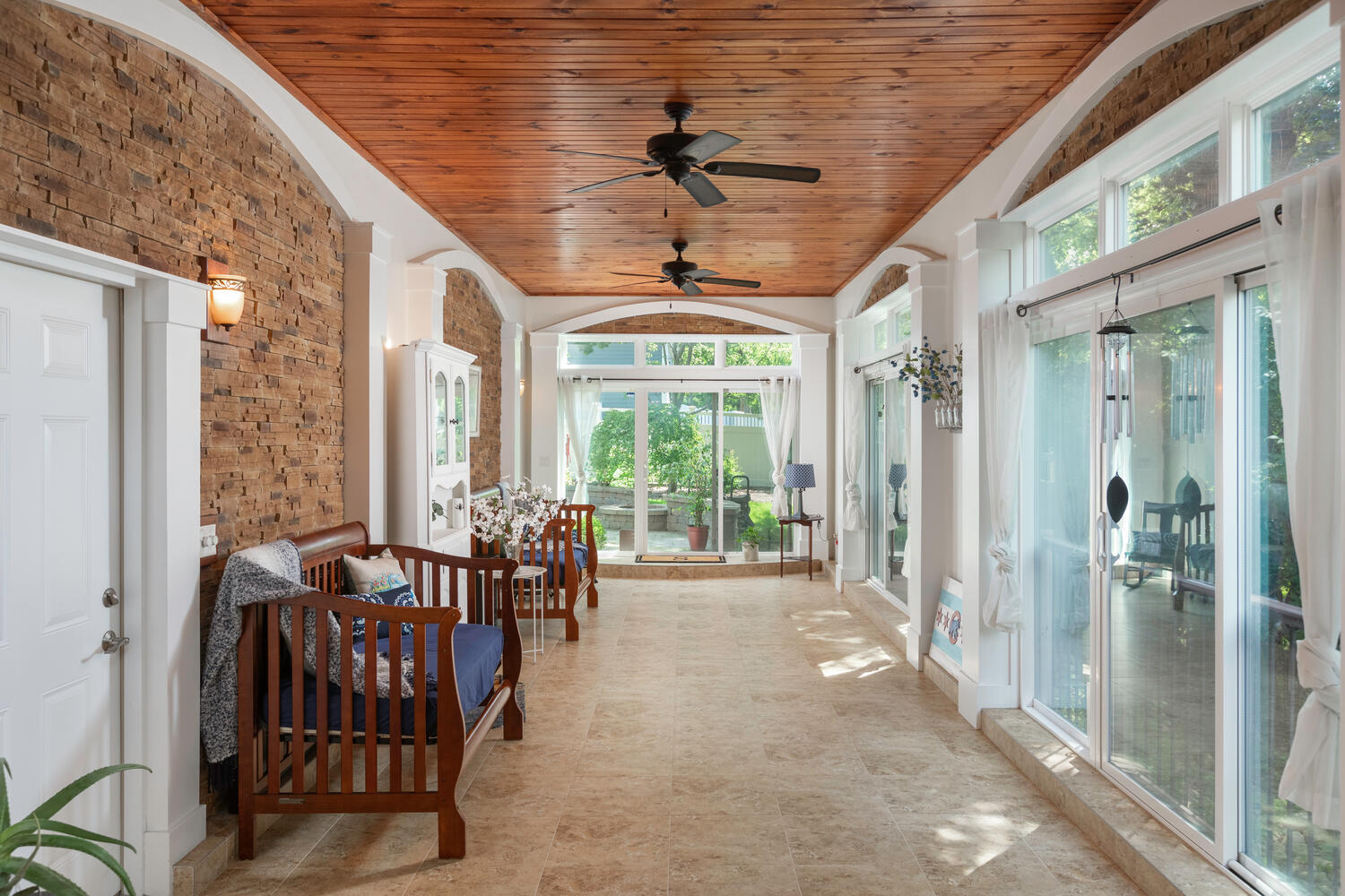 834 SANTA MARIA Drive