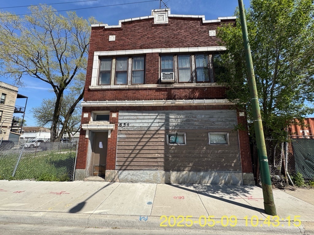 654 W 47th Street