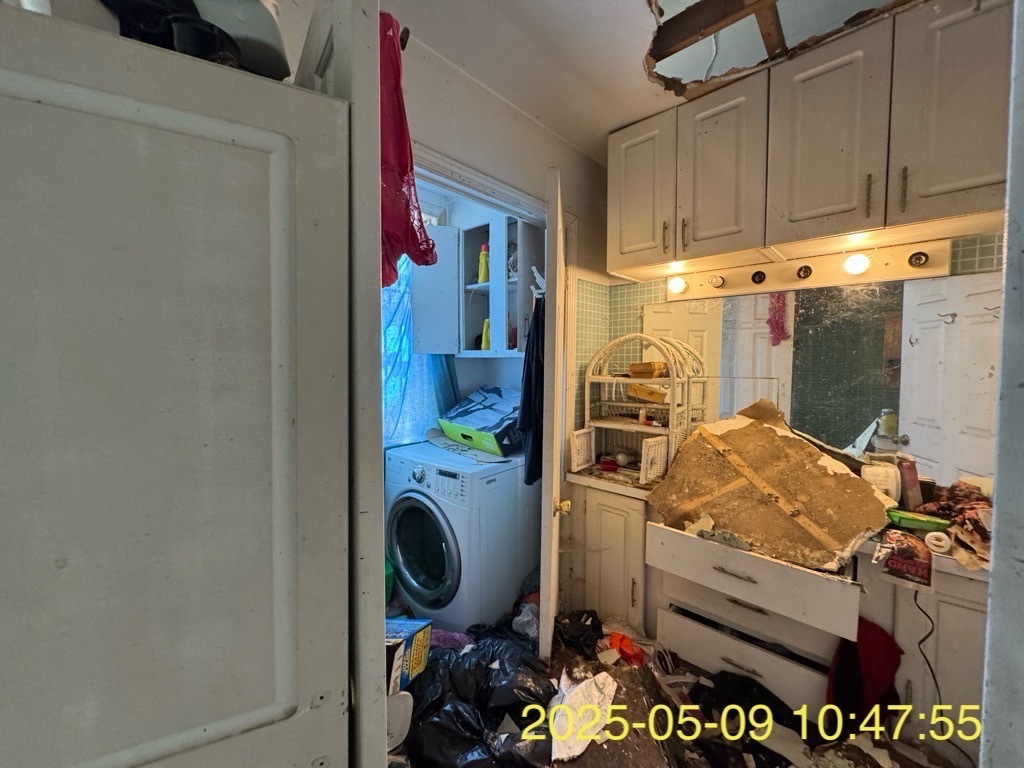 654 W 47th Street
