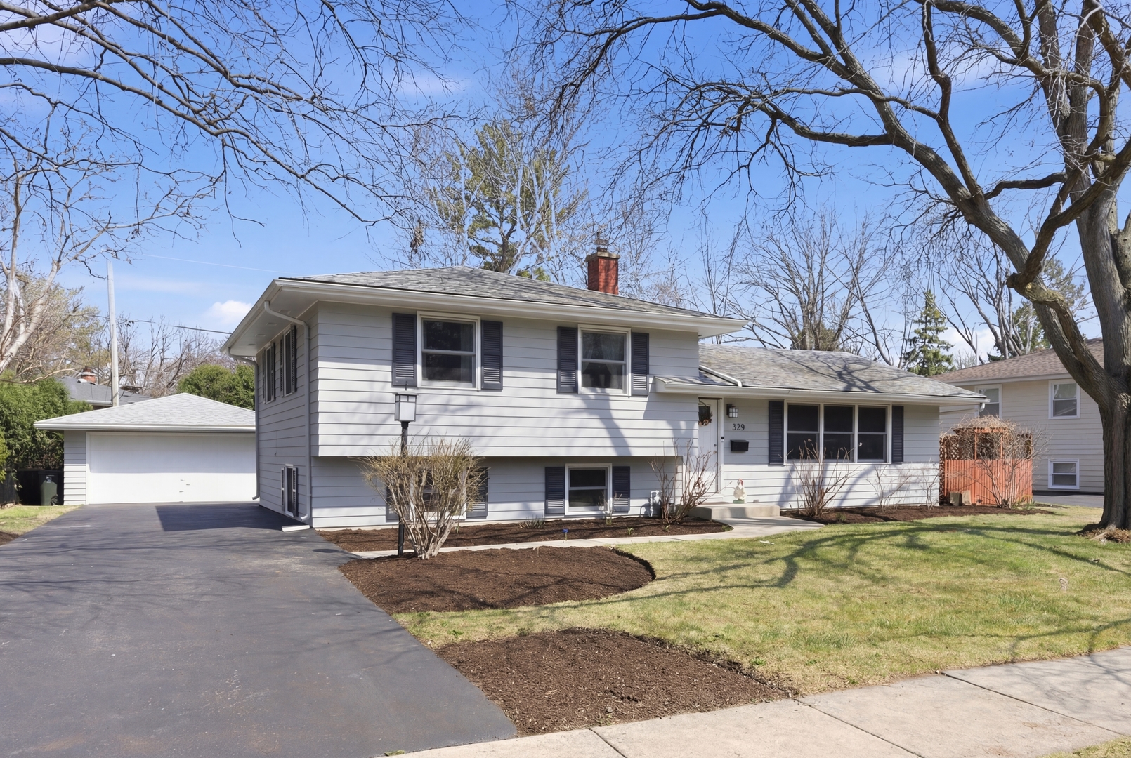 329 Tanoak Lane
