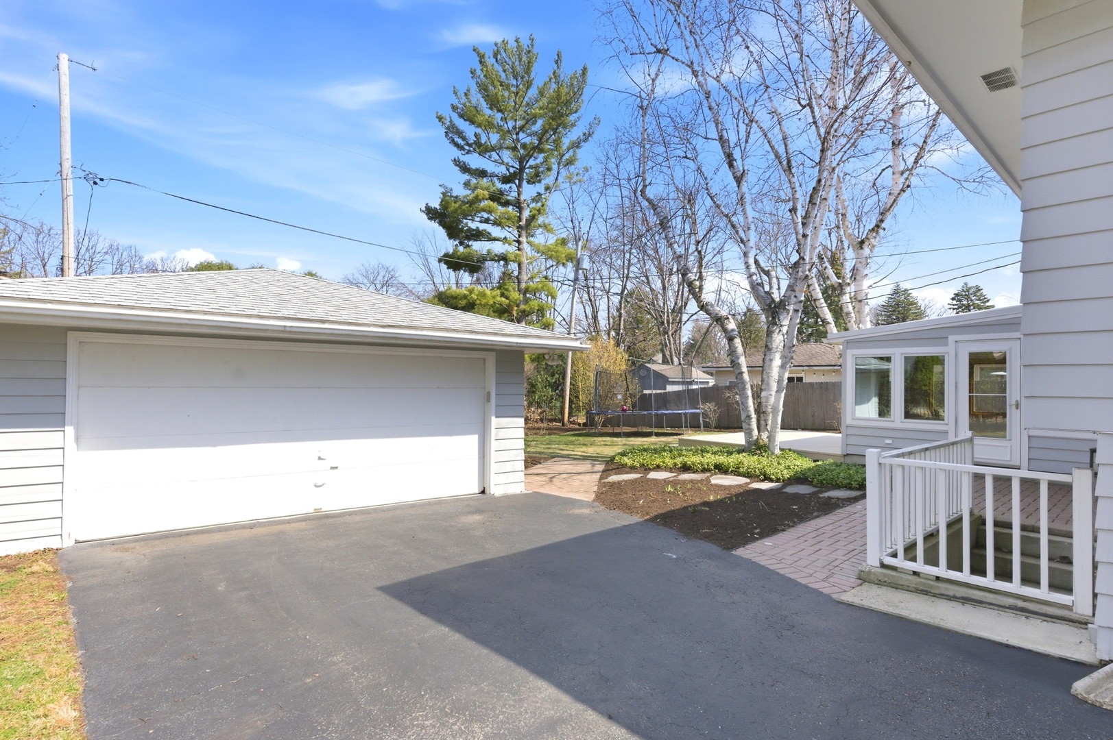329 Tanoak Lane