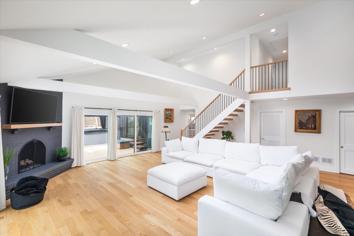 8122 Fairmount Avenue