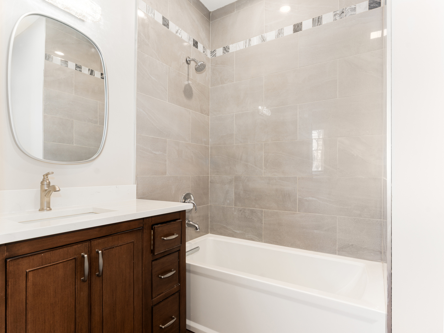 638 W 47th Street