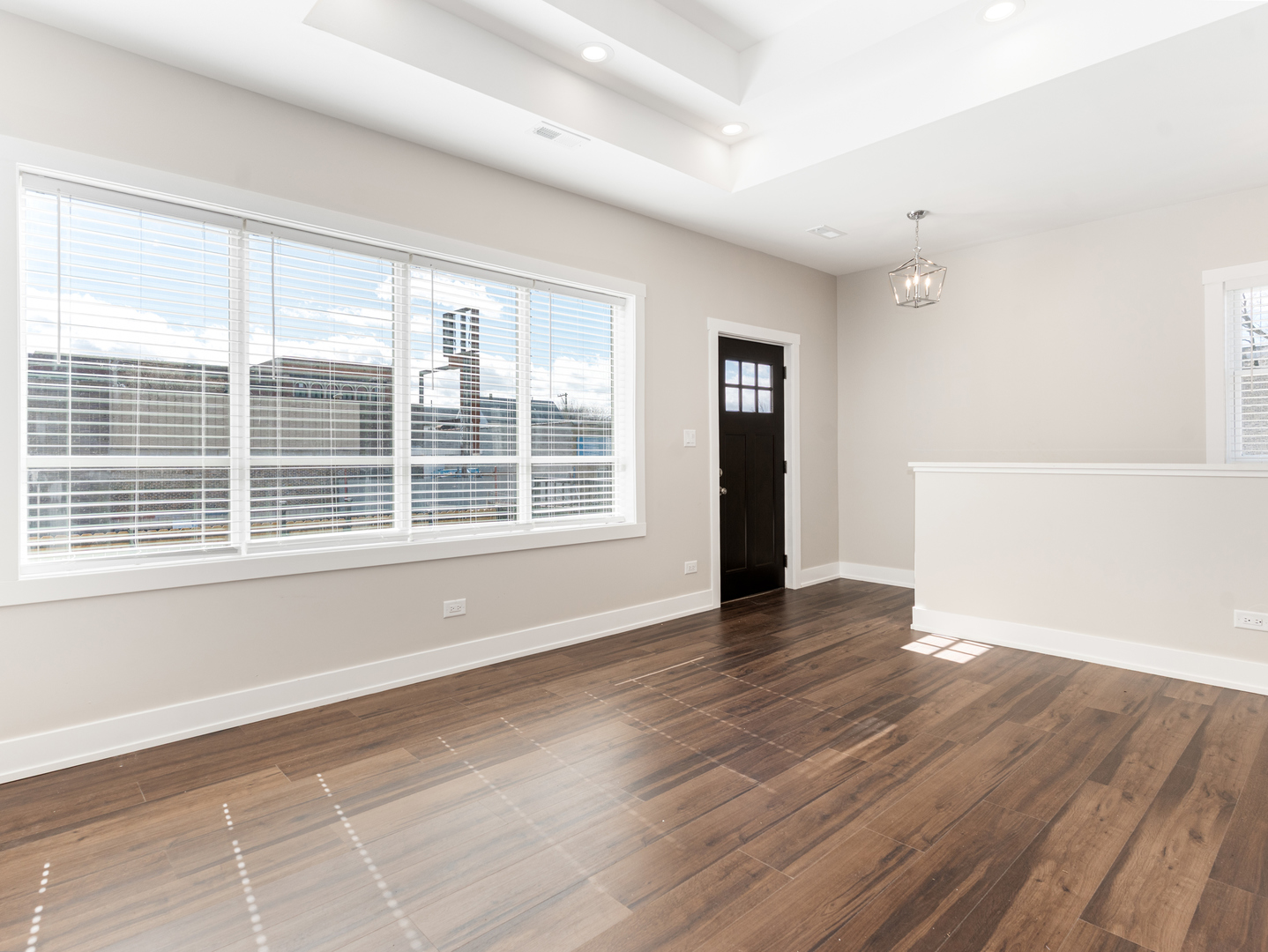 638 W 47th Street