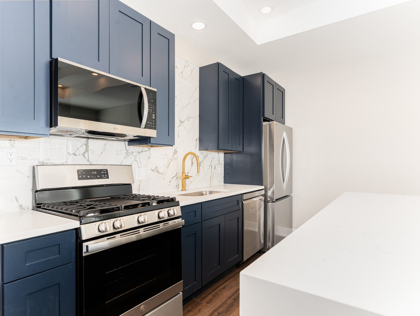 638 W 47th Street