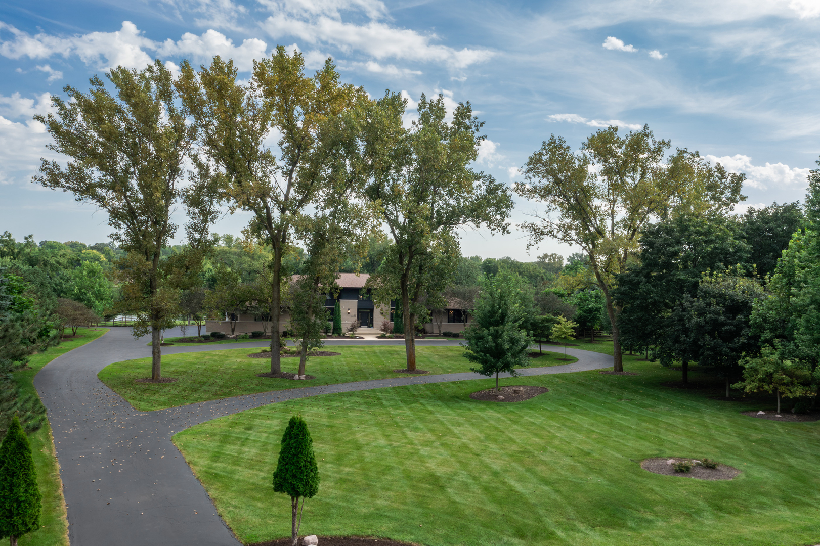 88 Riverwood Drive