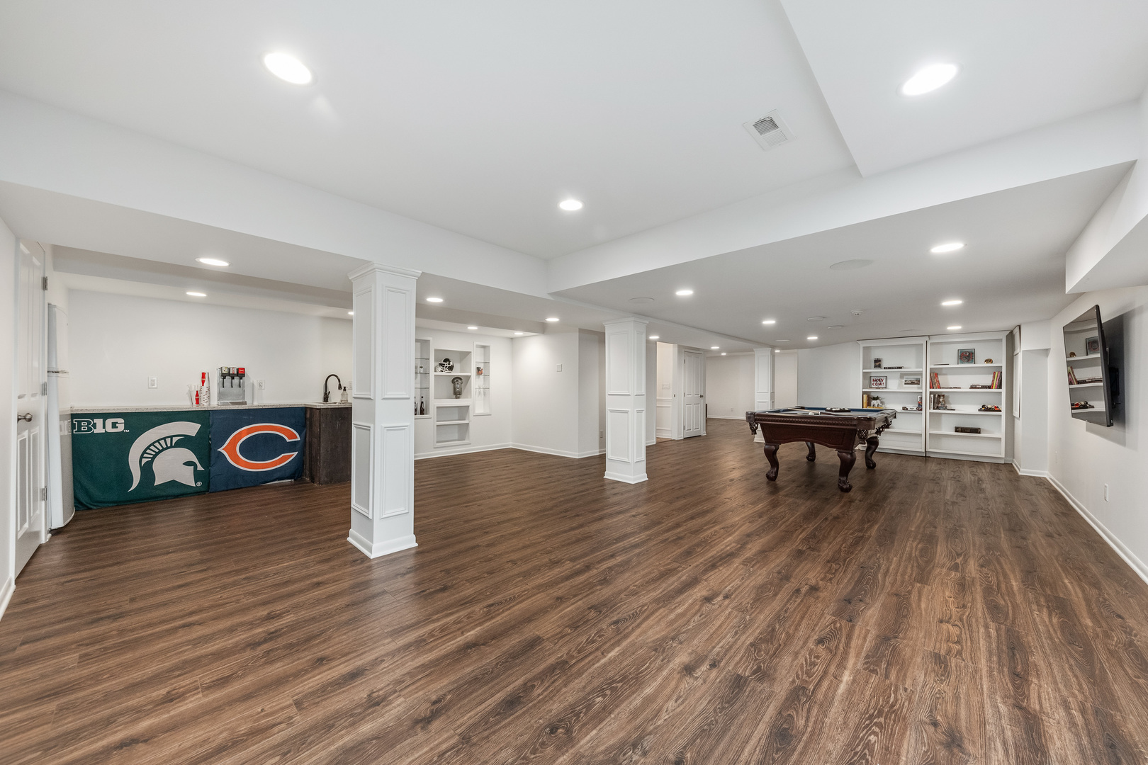 88 Riverwood Drive