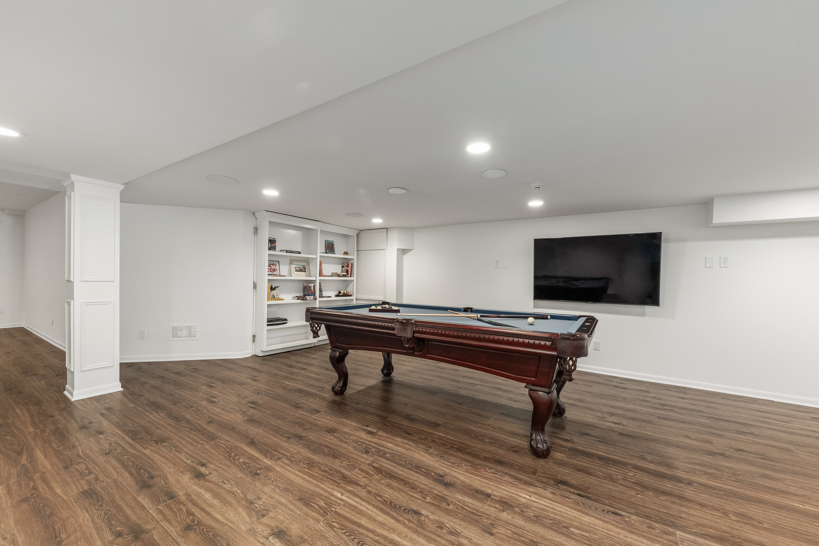 88 Riverwood Drive