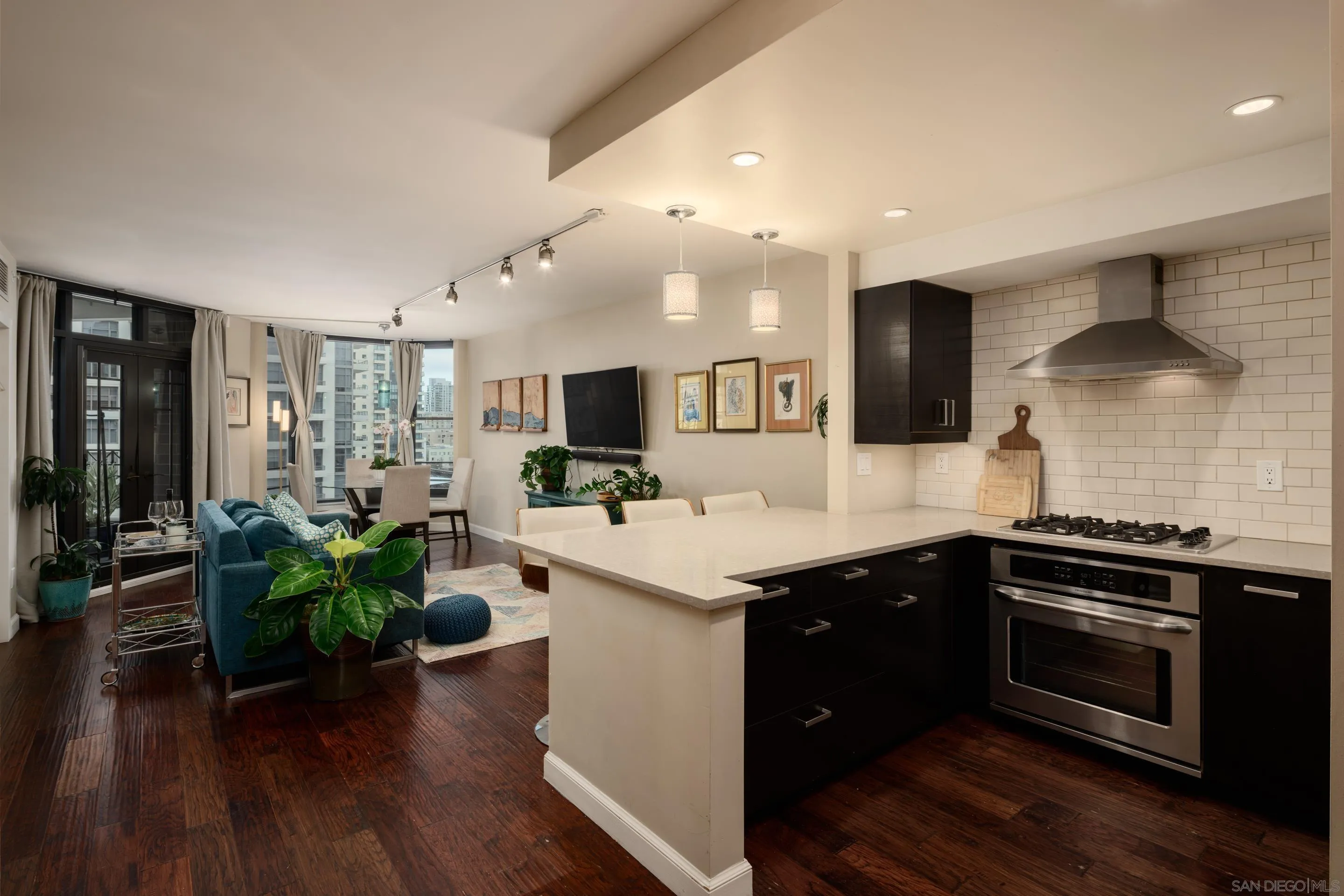 500 W Harbor Dr Unit 915