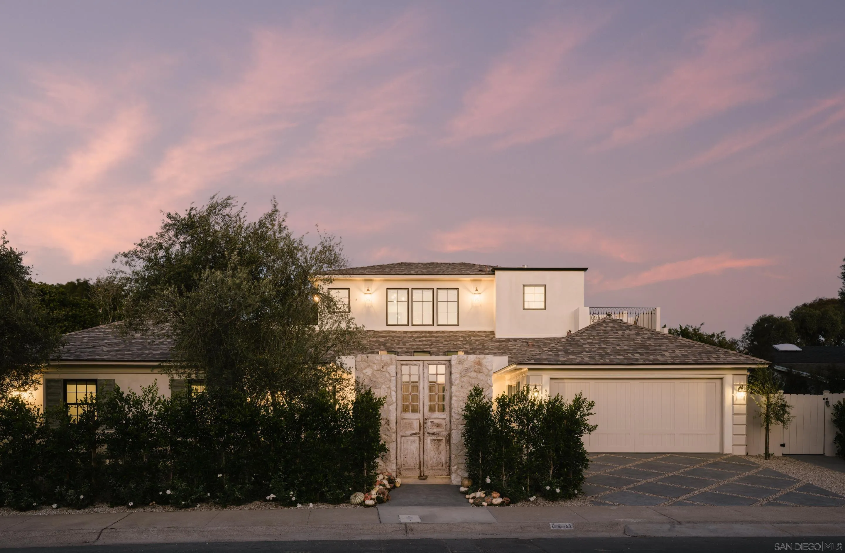 8901 Nottingham Place