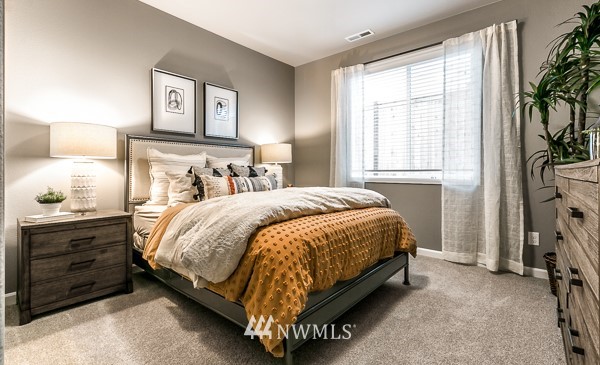 14915 Olympic Loop E Unit: 44