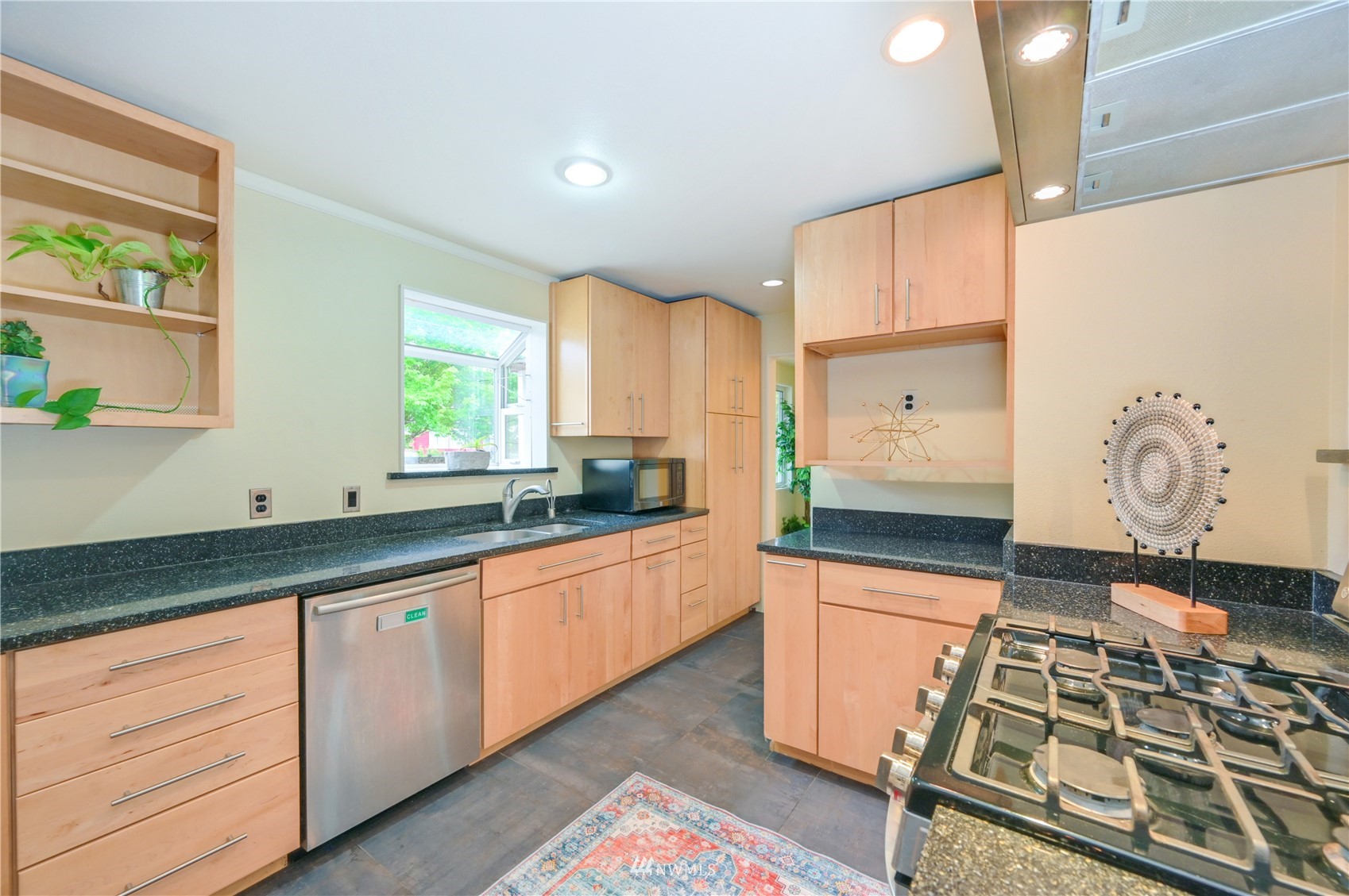 5540 NE 195th Street
