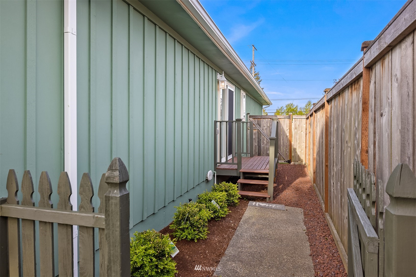 3120 49th Avenue NE