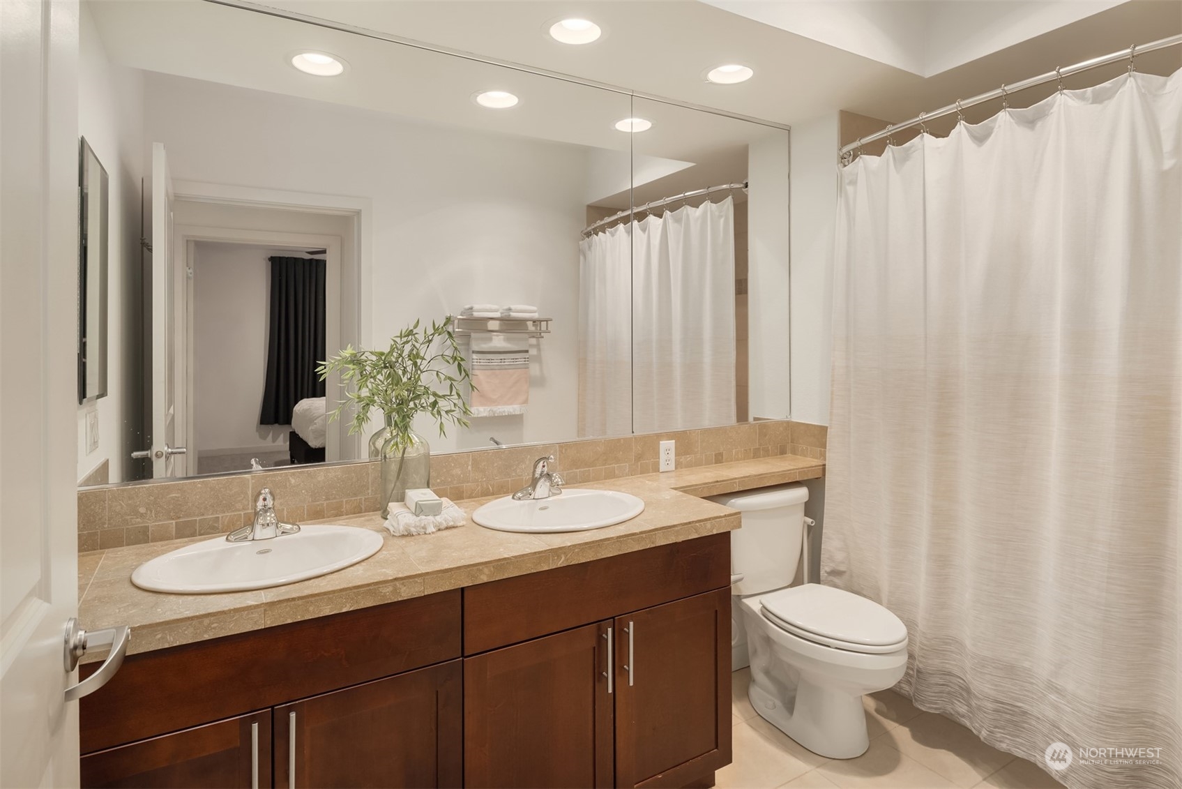 5440 Leary Avenue NW Unit: 204