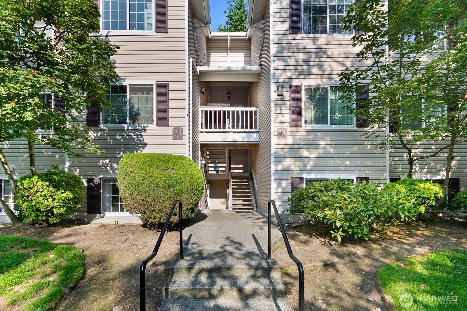 19230 Forest Park Drive NE Unit: D115